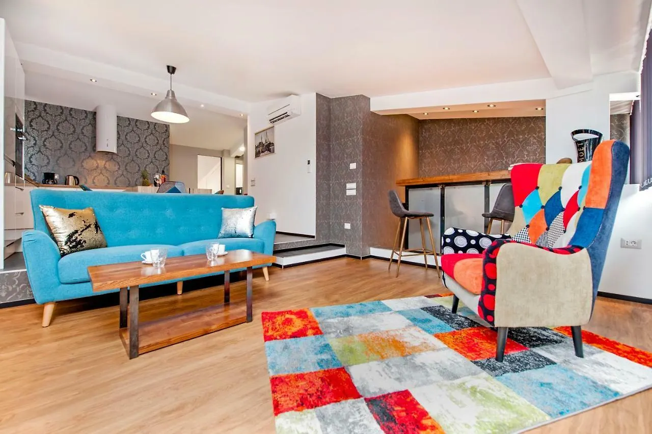 Lakovich Sea View Apartments