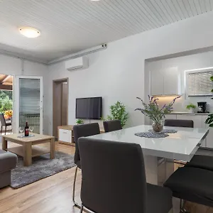 Elita Apartman