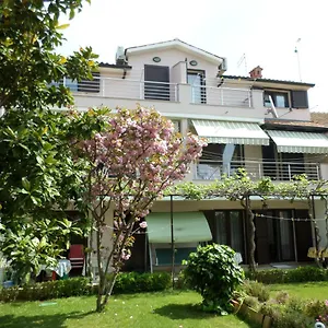  Apartment Kamelija