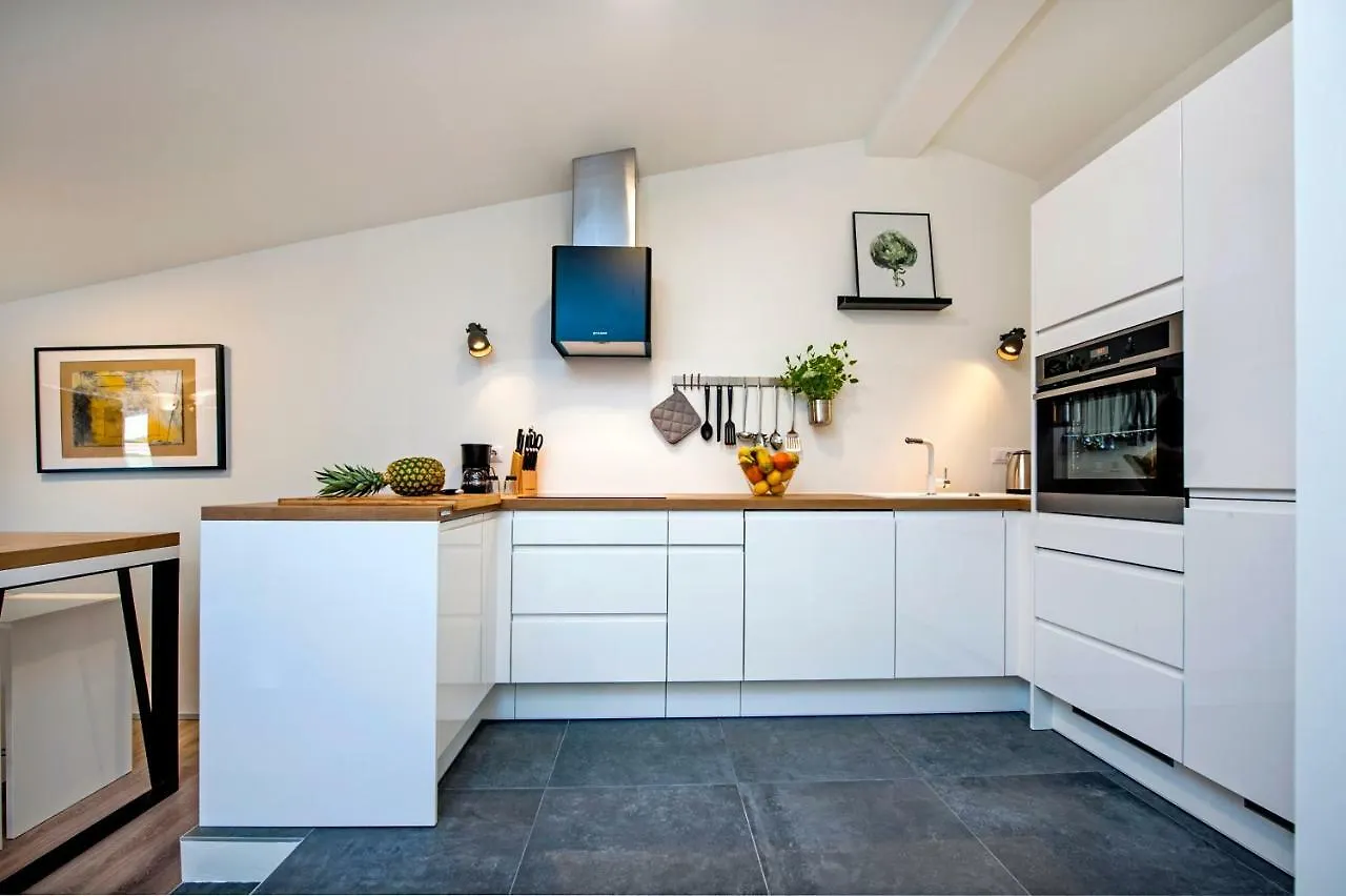 Lakovich Sea view Apartments Rovinj