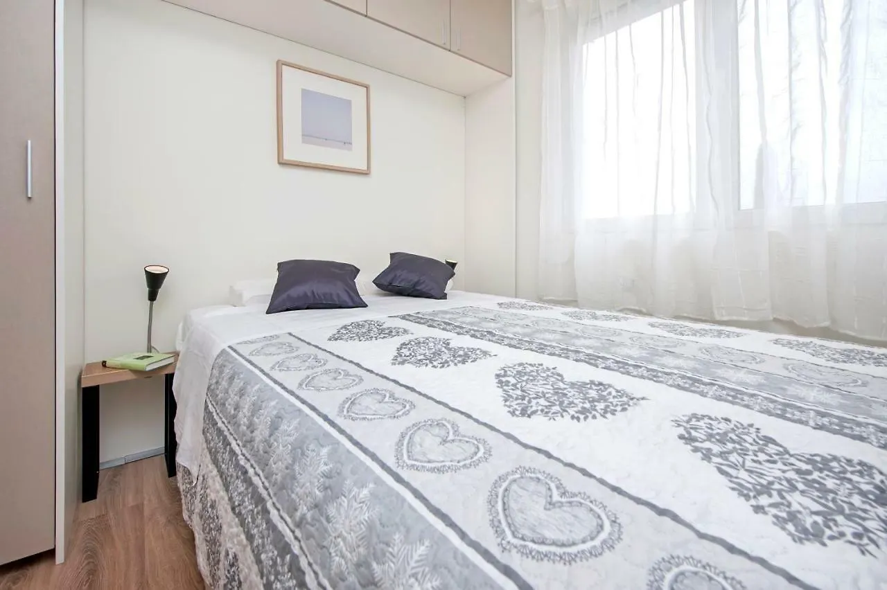 Lakovich Sea view Apartments Rovinj Kroatien