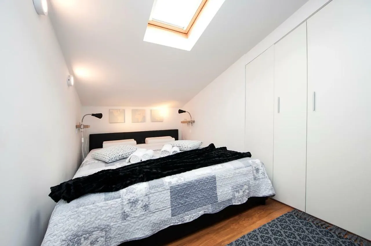 Lakovich Sea view Apartments Rovinj Kroatien